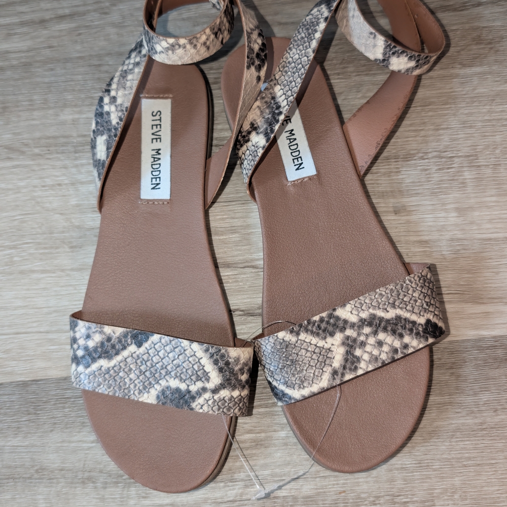 Steve Madden 6 Snake Print Sandals - Black and Tan